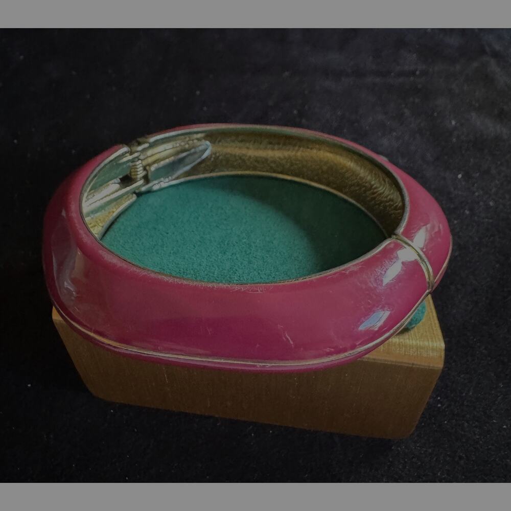 Vintage Dark Pink Hinged Metal Bangle Bracelet  B012